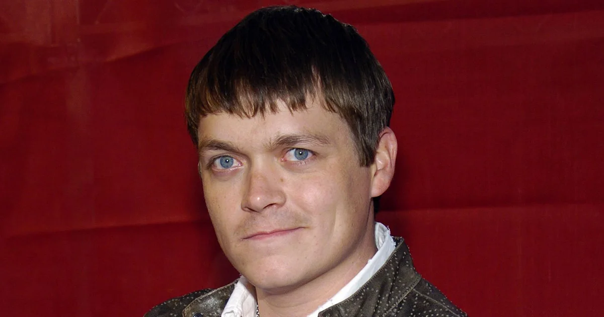 Adeus a uma voz marcante: Brad Arnold, do 3 Doors Down, falece aos 47 anos